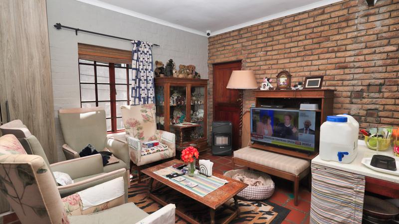 4 Bedroom Property for Sale in Somerset West Western Cape